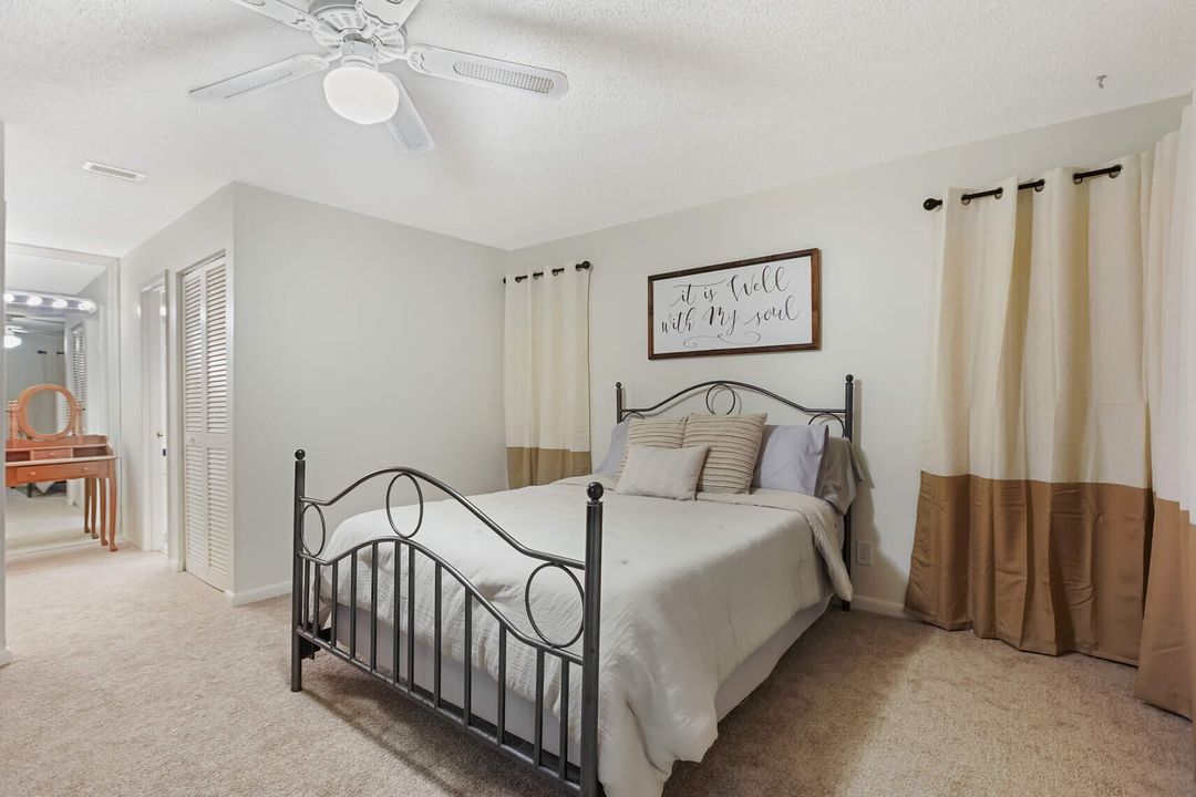 En Venta: $649,000 (4 camas, 2 baños, 2232 Pies cuadrados)