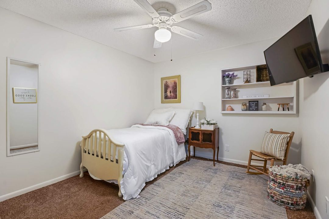 En Venta: $649,000 (4 camas, 2 baños, 2232 Pies cuadrados)