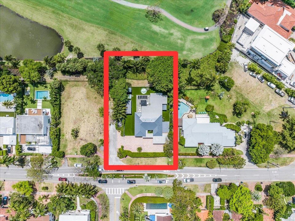 En Venta: $4,399,900 (4 camas, 3 baños, 2618 Pies cuadrados)