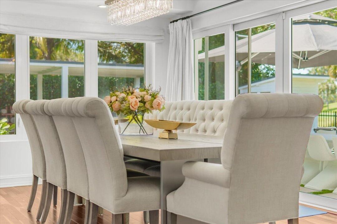 En Venta: $4,399,900 (4 camas, 3 baños, 2618 Pies cuadrados)
