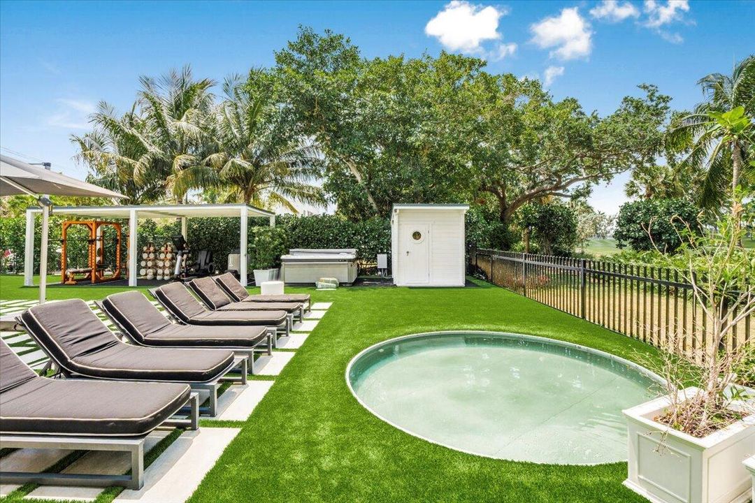 En Venta: $4,399,900 (4 camas, 3 baños, 2618 Pies cuadrados)