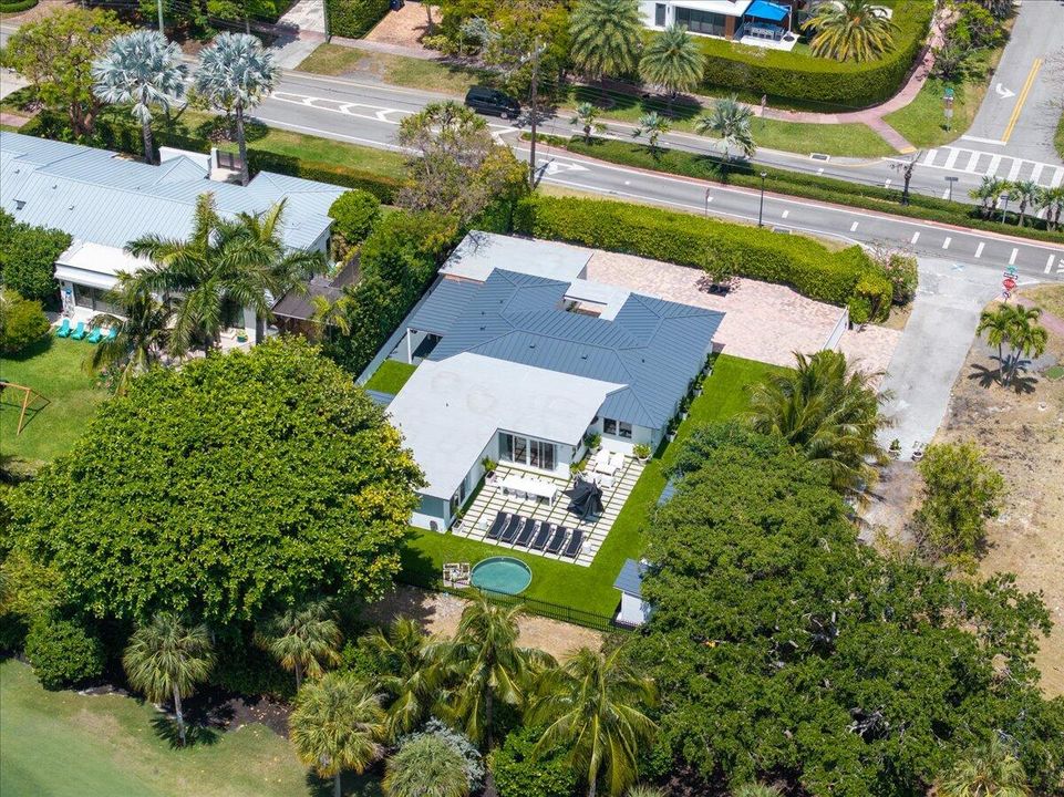 En Venta: $4,399,900 (4 camas, 3 baños, 2618 Pies cuadrados)