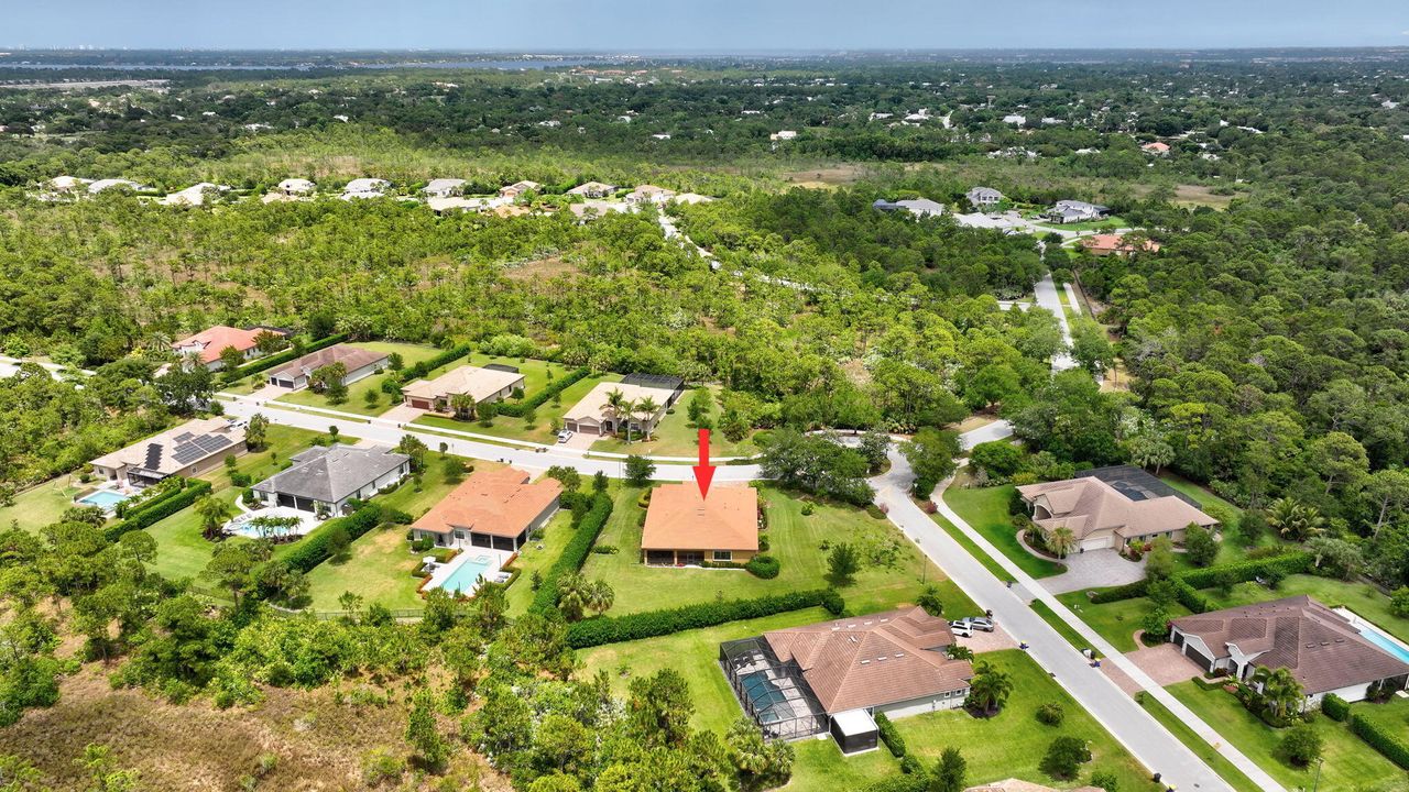 En Venta: $879,900 (3 camas, 2 baños, 2895 Pies cuadrados)