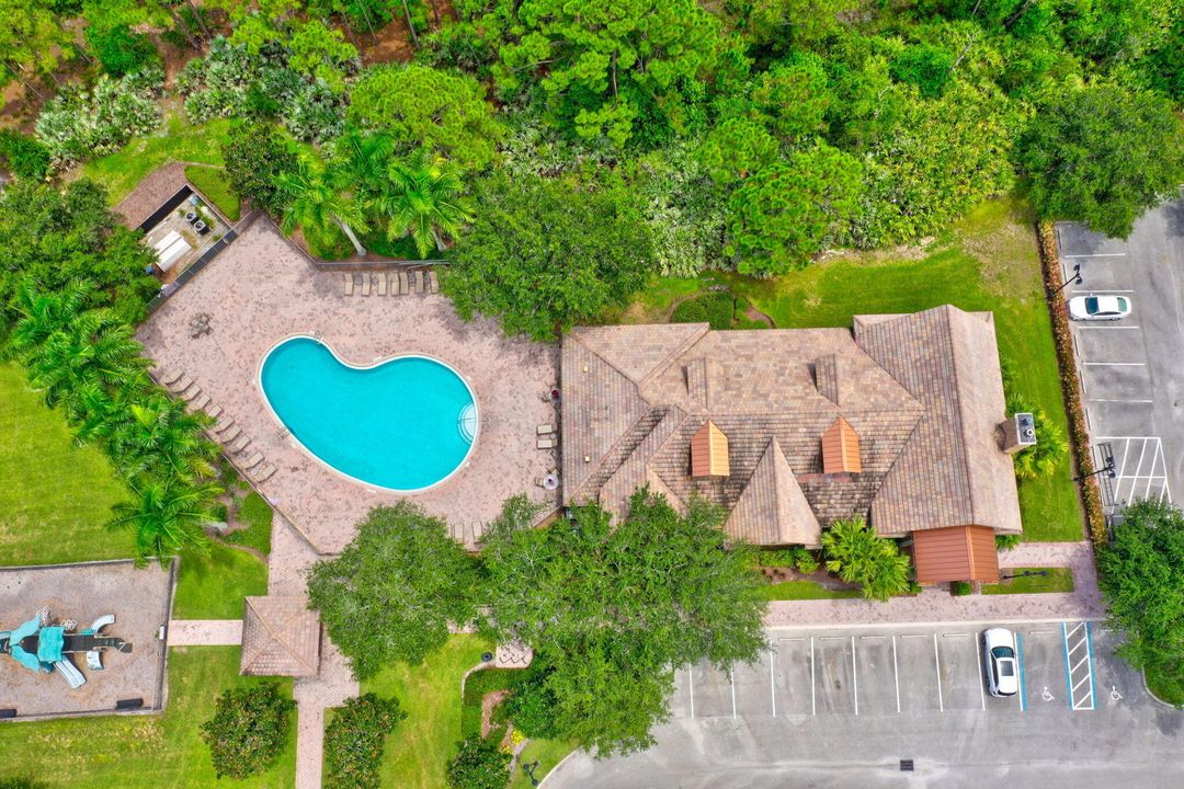 En Venta: $879,900 (3 camas, 2 baños, 2895 Pies cuadrados)