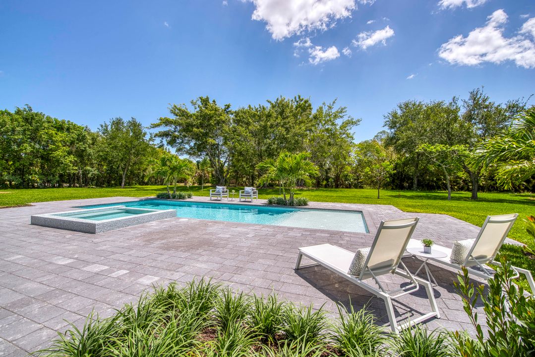 For Sale: $3,495,000 (5 beds, 6 baths, 5400 Square Feet)