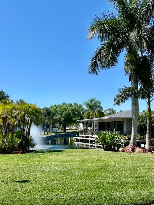 Active With Contract: $259,500 (2 beds, 2 baths, 1537 Square Feet)