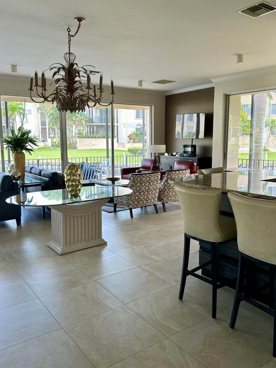 Active With Contract: $259,500 (2 beds, 2 baths, 1537 Square Feet)