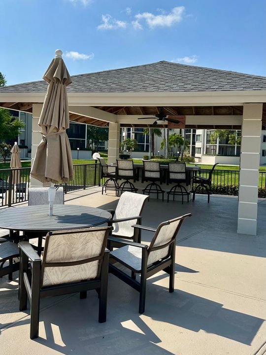 Active With Contract: $259,500 (2 beds, 2 baths, 1537 Square Feet)