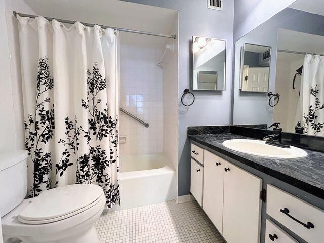 На продажу: $459,999 (2 спален, 2 ванн, 1064 Квадратных фут)