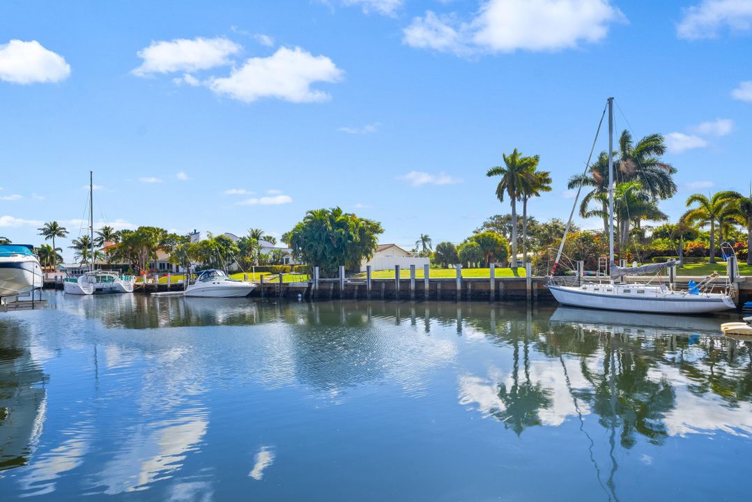 Active With Contract: $1,895,000 (4 beds, 3 baths, 2282 Square Feet)