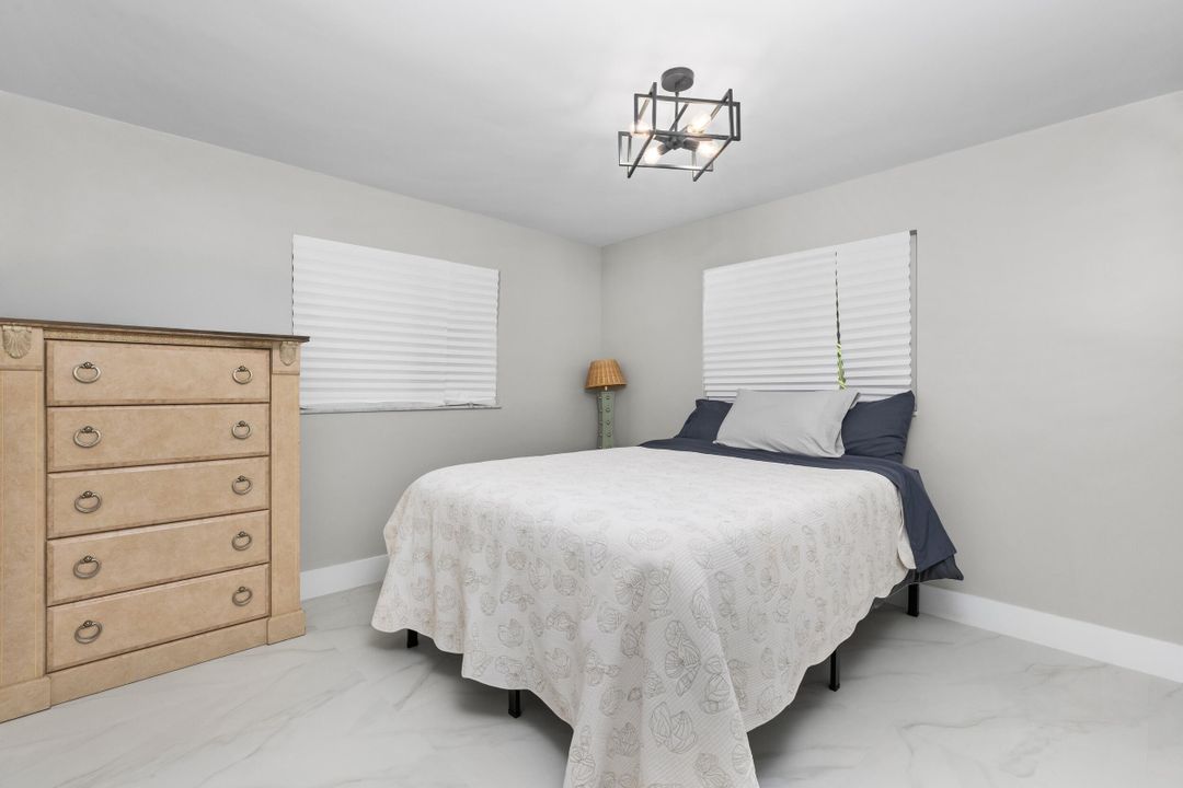 Active With Contract: $1,895,000 (4 beds, 3 baths, 2282 Square Feet)