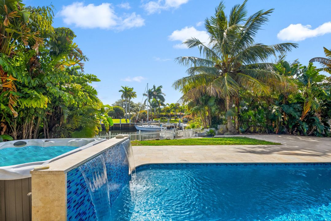 Active With Contract: $1,895,000 (4 beds, 3 baths, 2282 Square Feet)