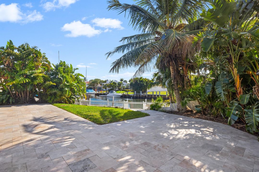 Active With Contract: $1,895,000 (4 beds, 3 baths, 2282 Square Feet)