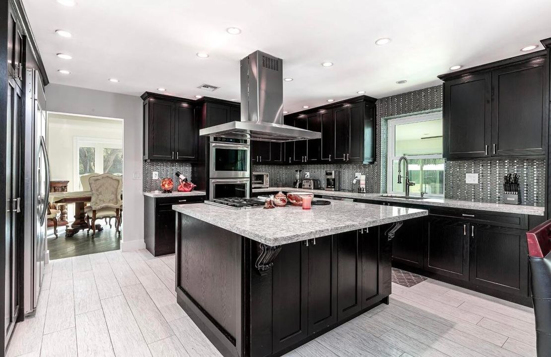 待售: $2,399,990 (4 贝兹, 3 浴室, 3854 平方英尺)