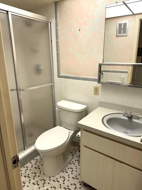 En Venta: $212,000 (2 camas, 2 baños, 869 Pies cuadrados)