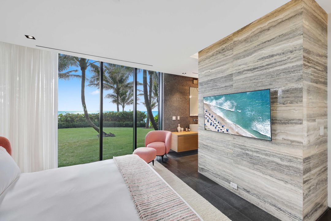 For Sale: $43,850,000 (7 beds, 7 baths, 11000 Square Feet)