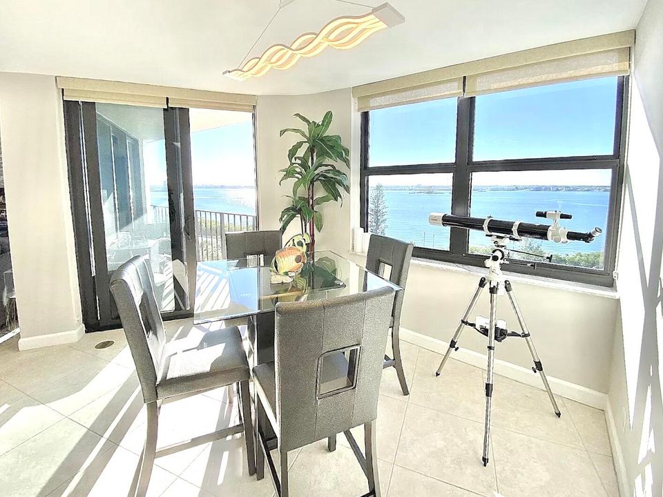 Под контрактом: $6,250 (2 спален, 2 ванн, 1457 Квадратных фут)