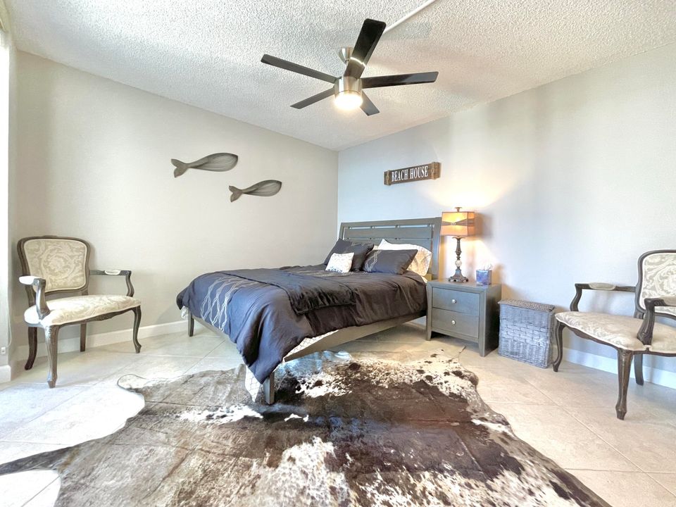 Под контрактом: $6,250 (2 спален, 2 ванн, 1457 Квадратных фут)