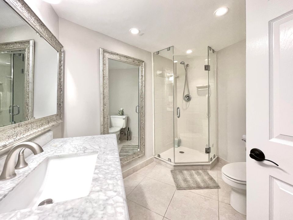 Под контрактом: $6,250 (2 спален, 2 ванн, 1457 Квадратных фут)