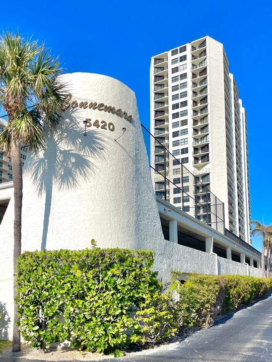 Под контрактом: $6,250 (2 спален, 2 ванн, 1457 Квадратных фут)