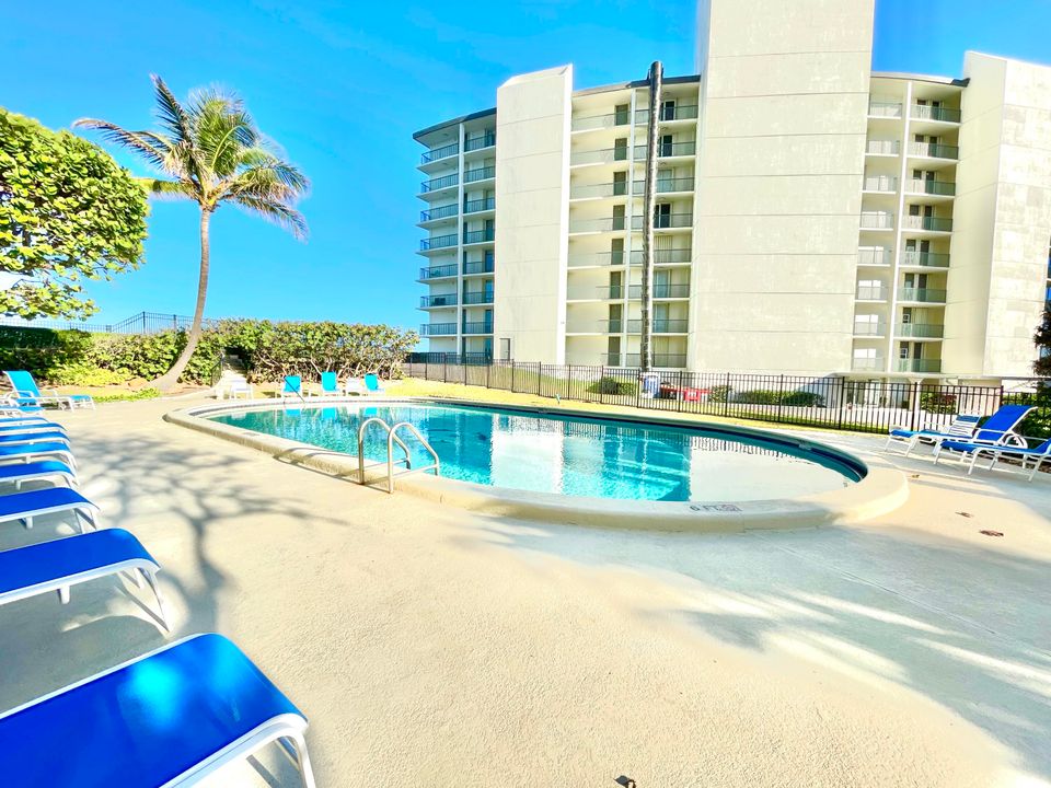 Под контрактом: $6,250 (2 спален, 2 ванн, 1457 Квадратных фут)