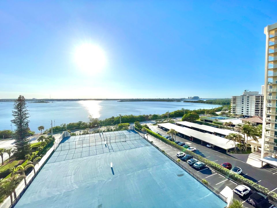 Под контрактом: $6,250 (2 спален, 2 ванн, 1457 Квадратных фут)