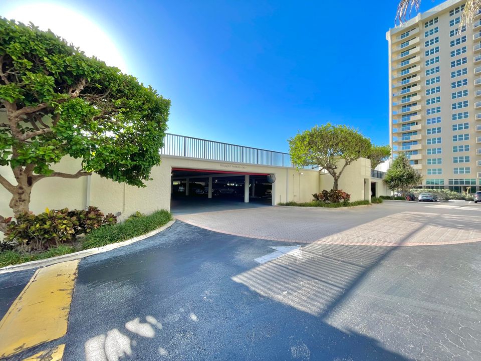 Под контрактом: $6,250 (2 спален, 2 ванн, 1457 Квадратных фут)