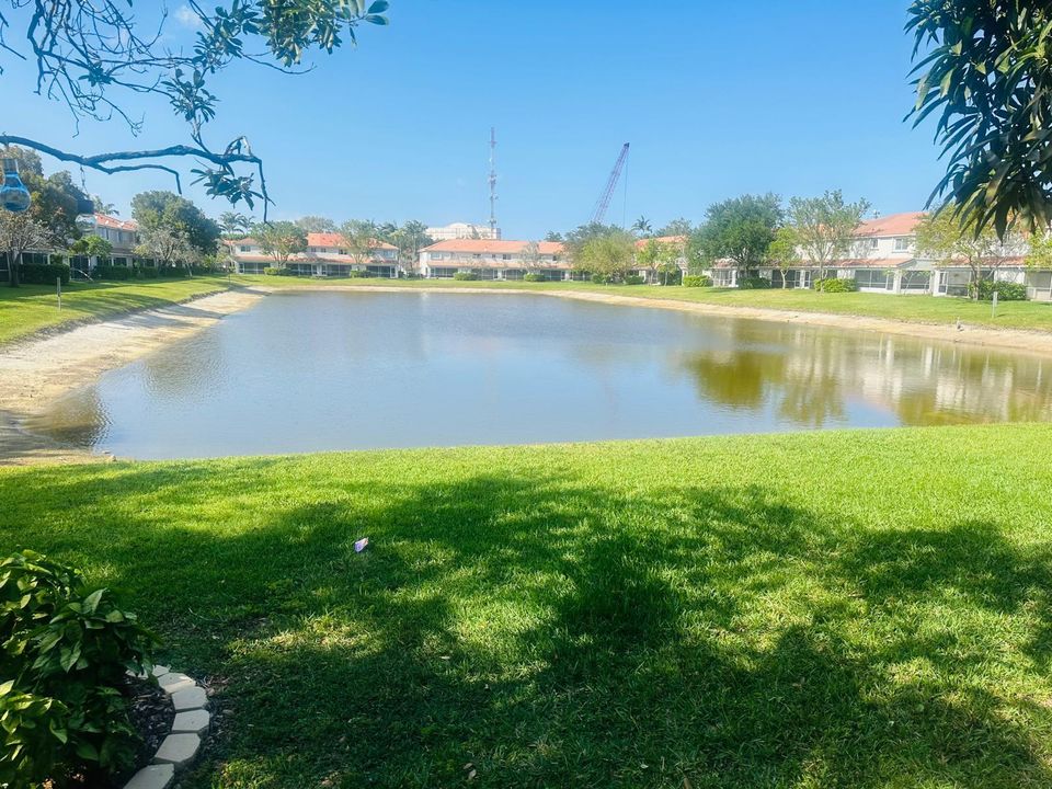 En Venta: $389,900 (4 camas, 2 baños, 1595 Pies cuadrados)