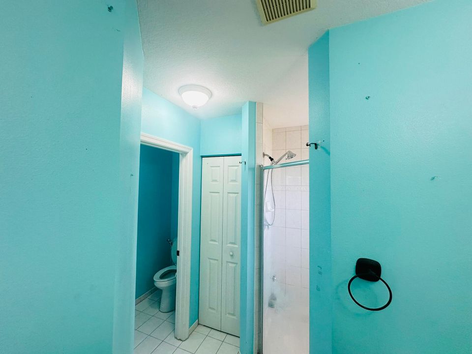 En Venta: $389,900 (4 camas, 2 baños, 1595 Pies cuadrados)