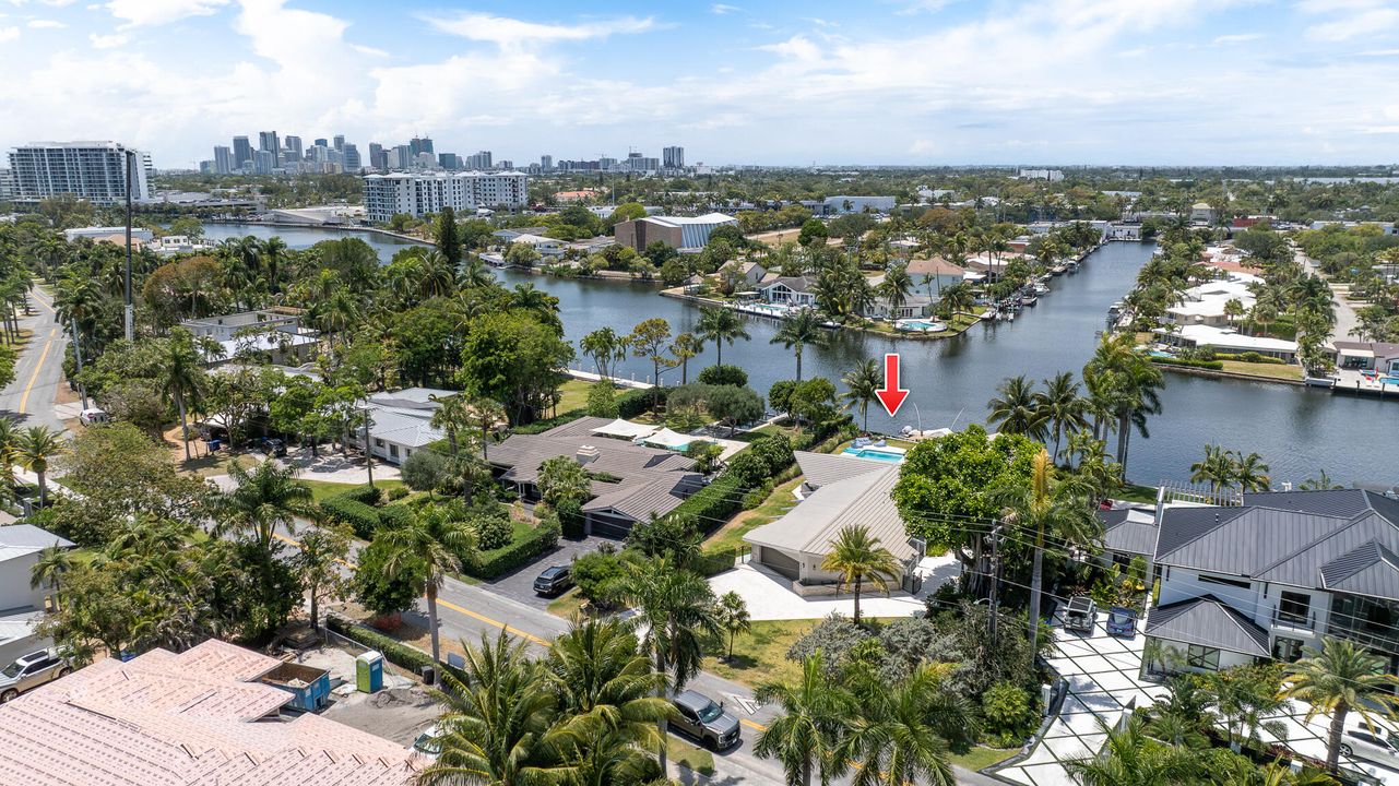 For Sale: $4,995,000 (5 beds, 5 baths, 3355 Square Feet)