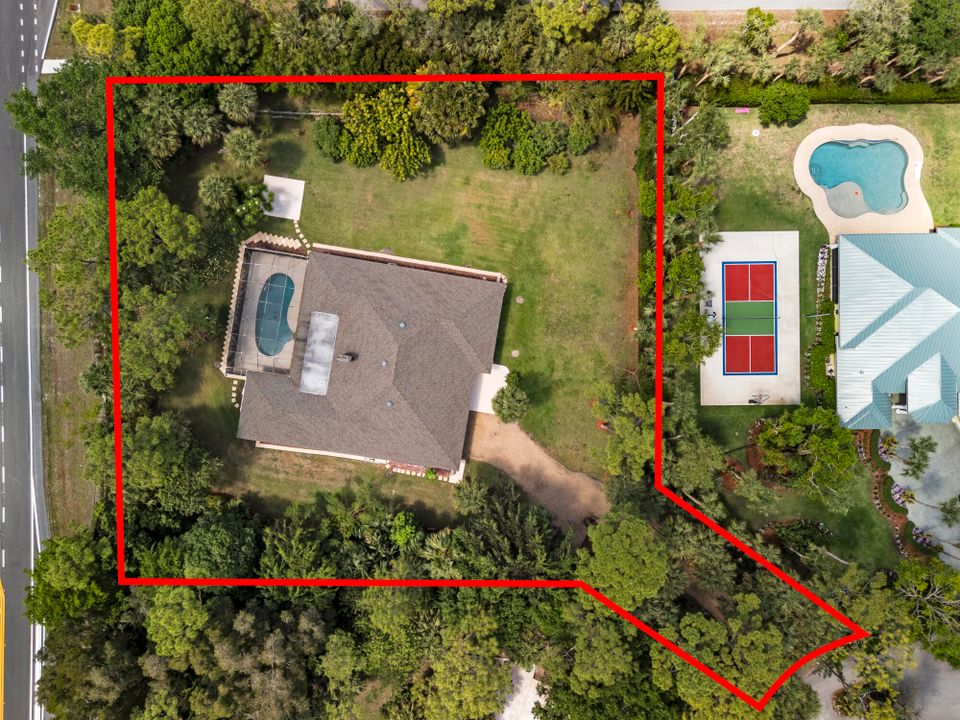 Recently Sold: $1,250,000 (5 beds, 3 baths, 4143 Square Feet)