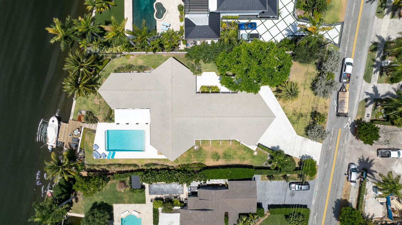 For Sale: $4,995,000 (5 beds, 5 baths, 3355 Square Feet)