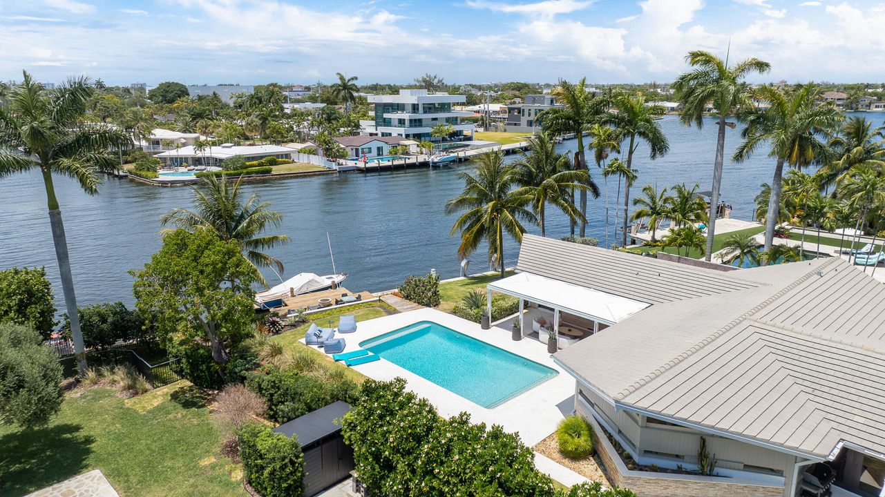 For Sale: $4,995,000 (5 beds, 5 baths, 3355 Square Feet)