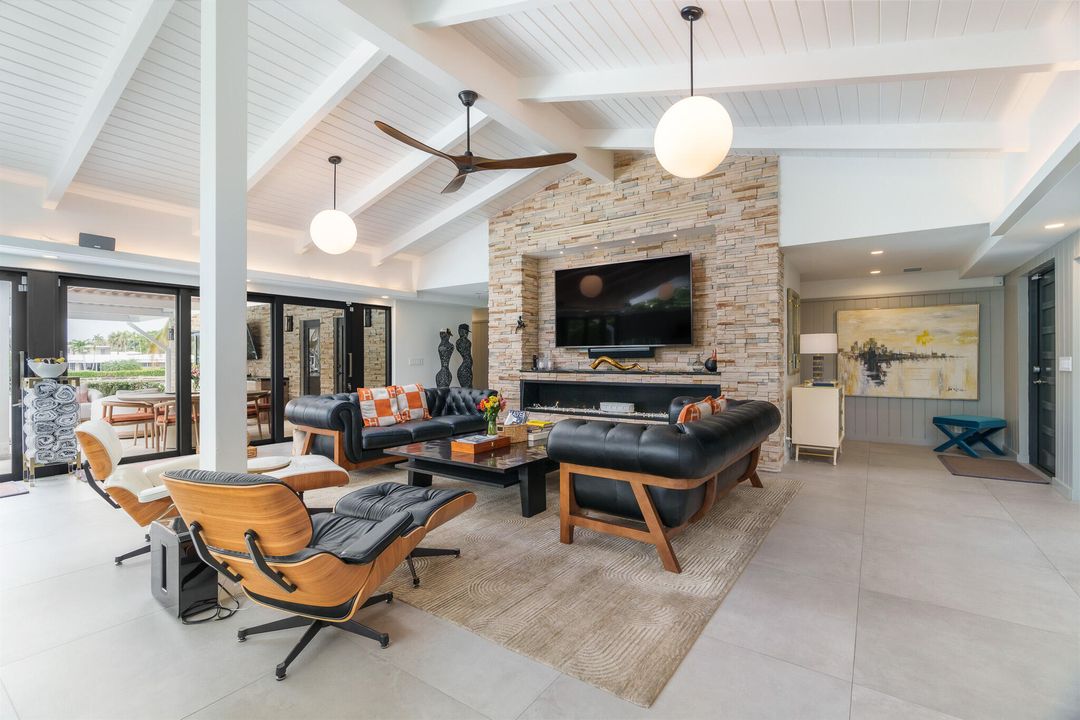 For Sale: $4,995,000 (5 beds, 5 baths, 3355 Square Feet)