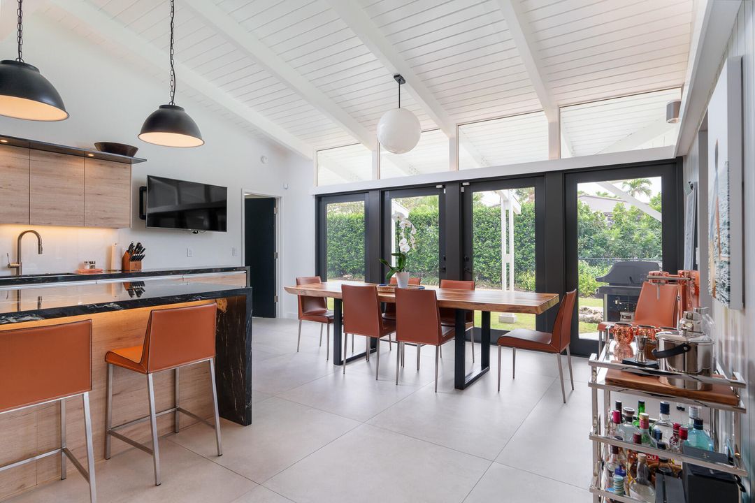 For Sale: $4,995,000 (5 beds, 5 baths, 3355 Square Feet)