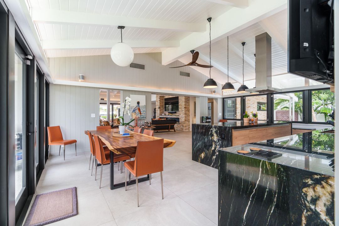 For Sale: $4,995,000 (5 beds, 5 baths, 3355 Square Feet)