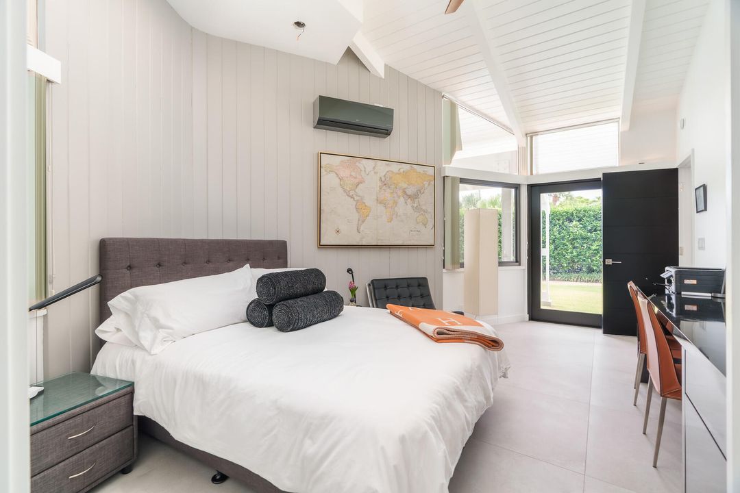 For Sale: $4,995,000 (5 beds, 5 baths, 3355 Square Feet)