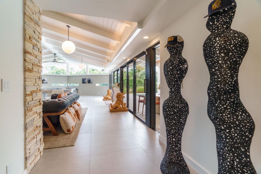 For Sale: $4,995,000 (5 beds, 5 baths, 3355 Square Feet)