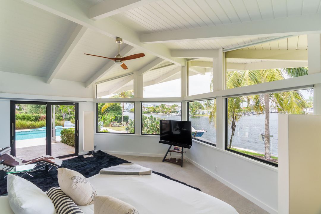 For Sale: $4,995,000 (5 beds, 5 baths, 3355 Square Feet)