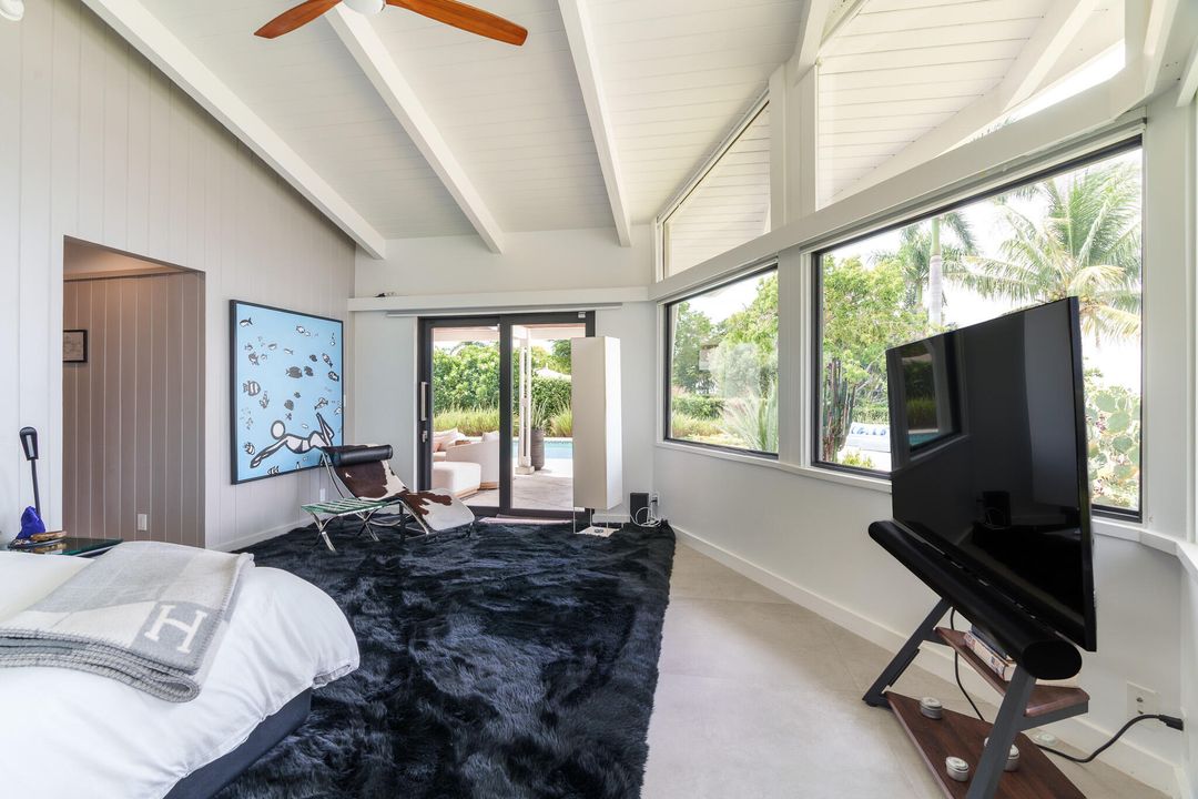 For Sale: $4,995,000 (5 beds, 5 baths, 3355 Square Feet)