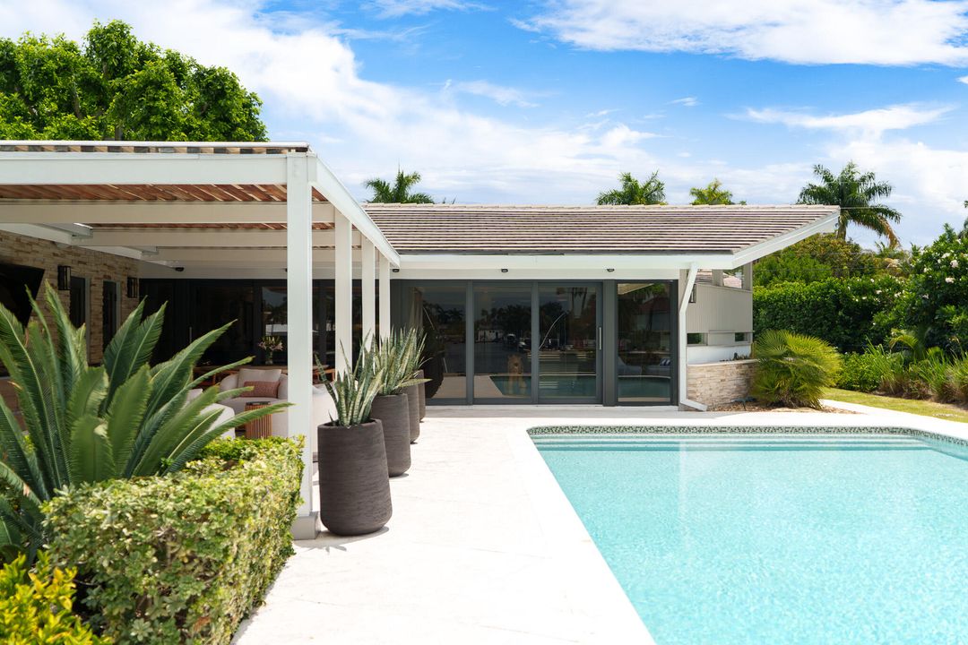 For Sale: $4,995,000 (5 beds, 5 baths, 3355 Square Feet)