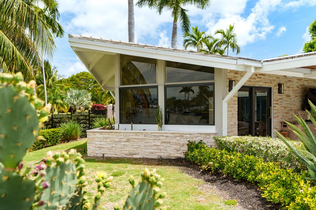 For Sale: $4,995,000 (5 beds, 5 baths, 3355 Square Feet)