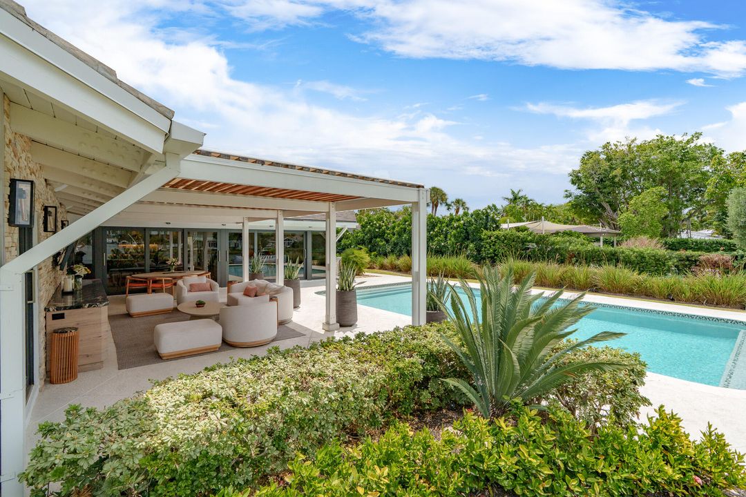 For Sale: $4,995,000 (5 beds, 5 baths, 3355 Square Feet)