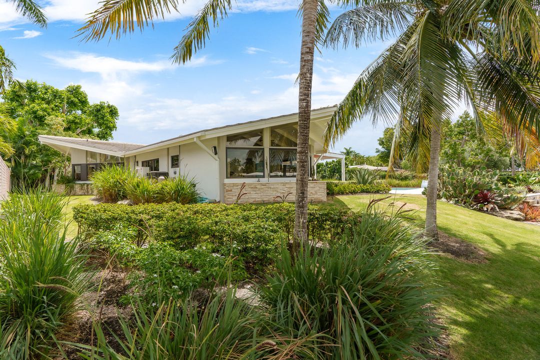 For Sale: $4,995,000 (5 beds, 5 baths, 3355 Square Feet)