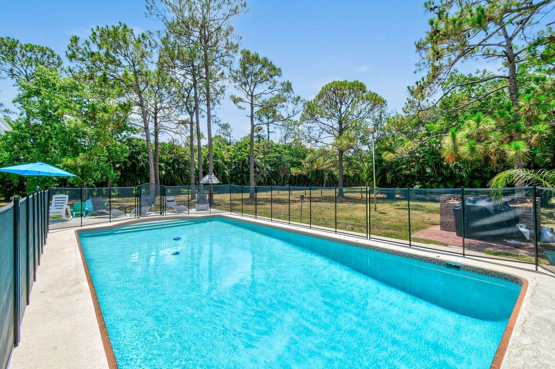 For Rent: $5,950 (4 beds, 2 baths, 2569 Square Feet)