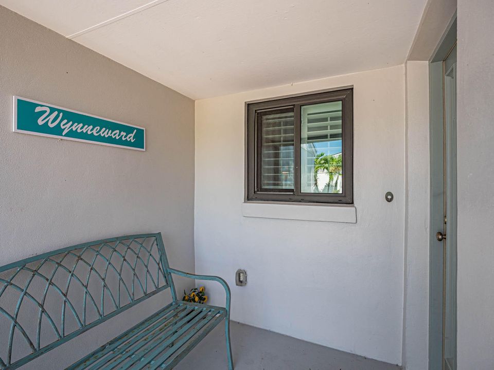 В аренду: $5,900 (2 спален, 2 ванн, 1200 Квадратных фут)