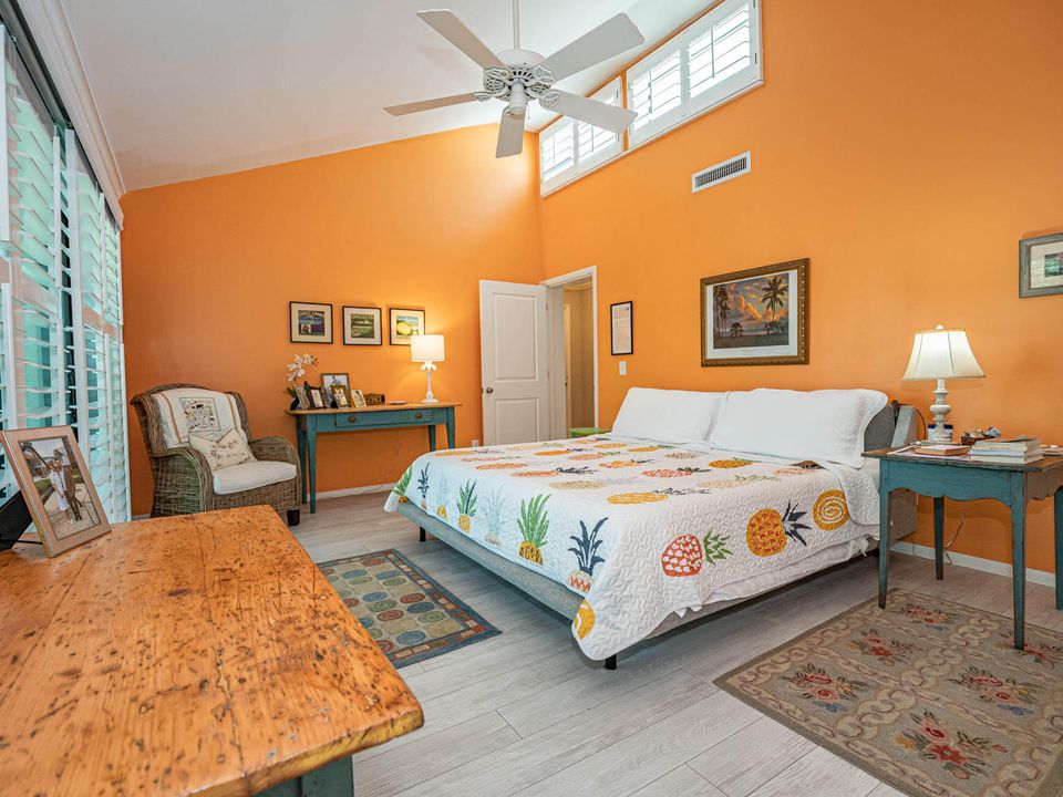 В аренду: $5,900 (2 спален, 2 ванн, 1200 Квадратных фут)