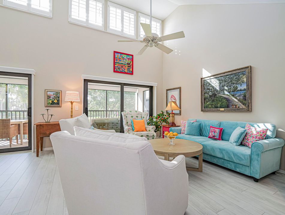 В аренду: $5,900 (2 спален, 2 ванн, 1200 Квадратных фут)