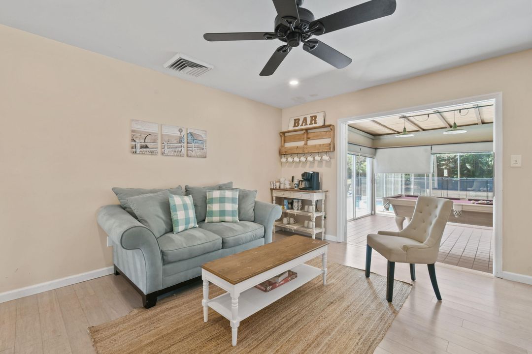 For Rent: $5,950 (4 beds, 2 baths, 2569 Square Feet)