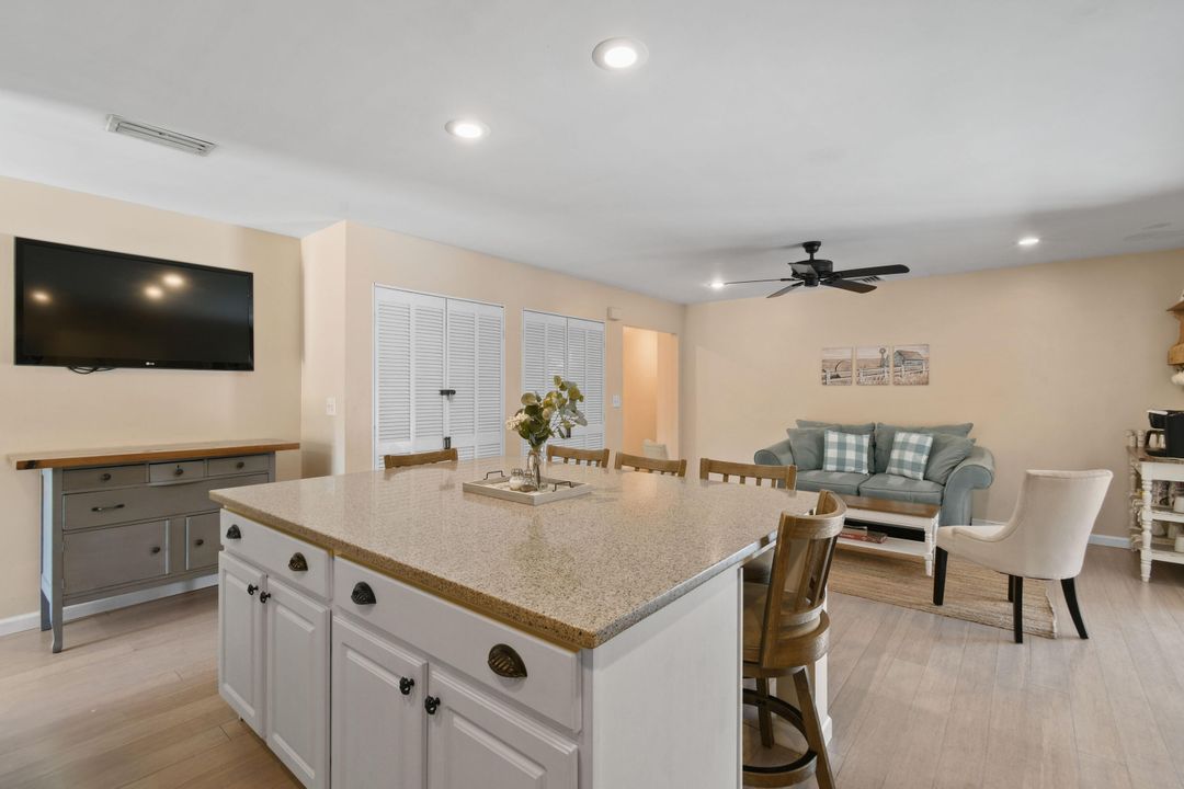 For Rent: $5,950 (4 beds, 2 baths, 2569 Square Feet)